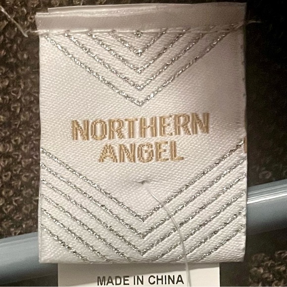 Northern Angel Faux Fur Shawl Collar Vest Cardigan - Fringe – S/M – NWT - Picture 9 of 11